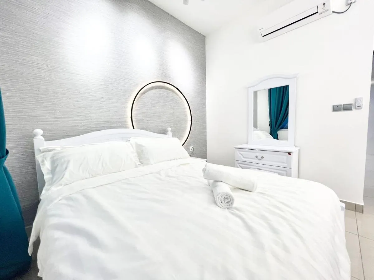 Sks Habitat 2Br By Luxecocoo Ck Johor Bahru Larkin 아파트 0*,  말레이시아